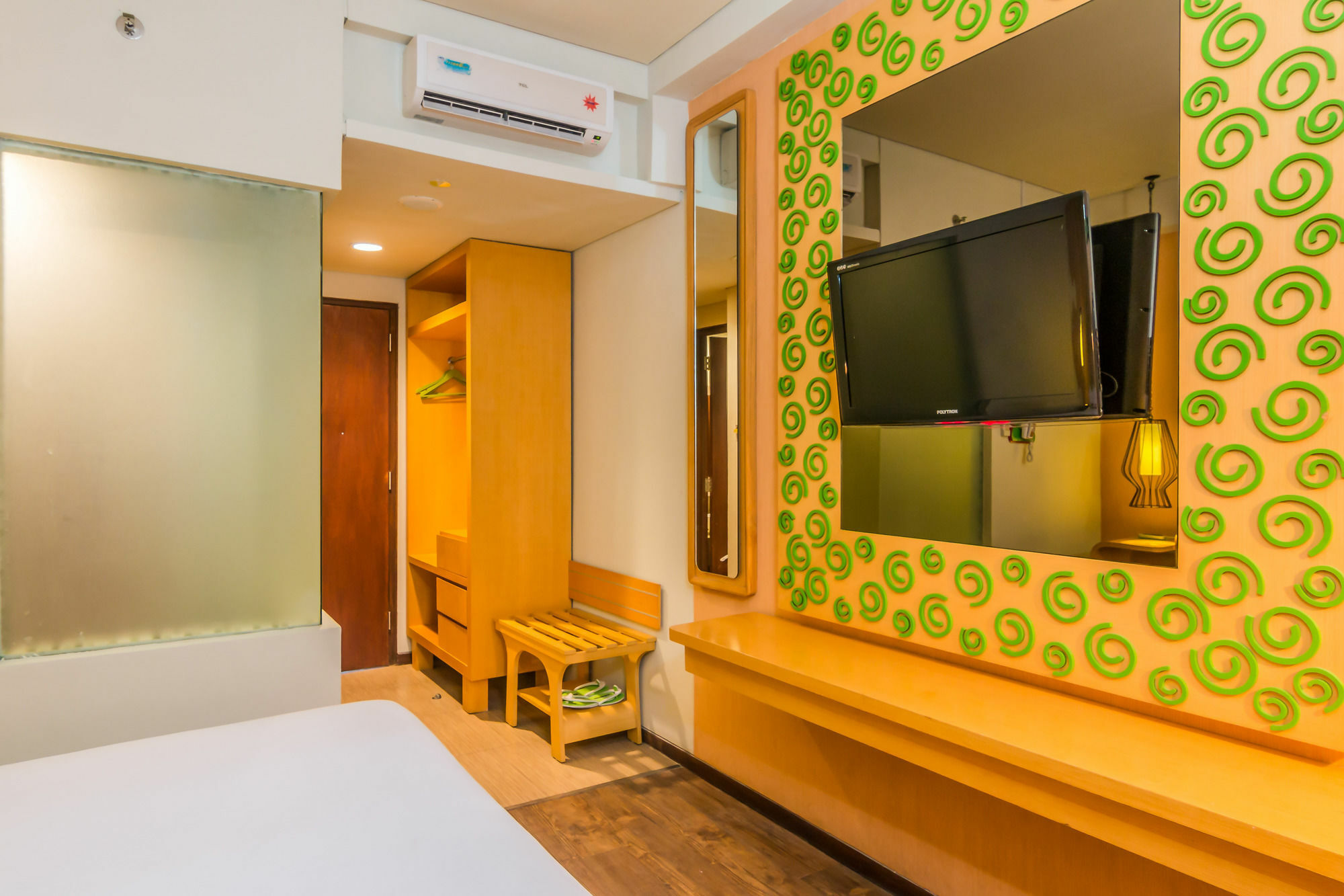 Zen Rooms Legian Werkudara Семіньяк Екстер'єр фото